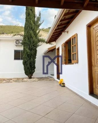 Imagem Casa com 3 dormitórios à venda, 146 m² por R$ 720.000,00 - São Sebastião - Itajubá/MG