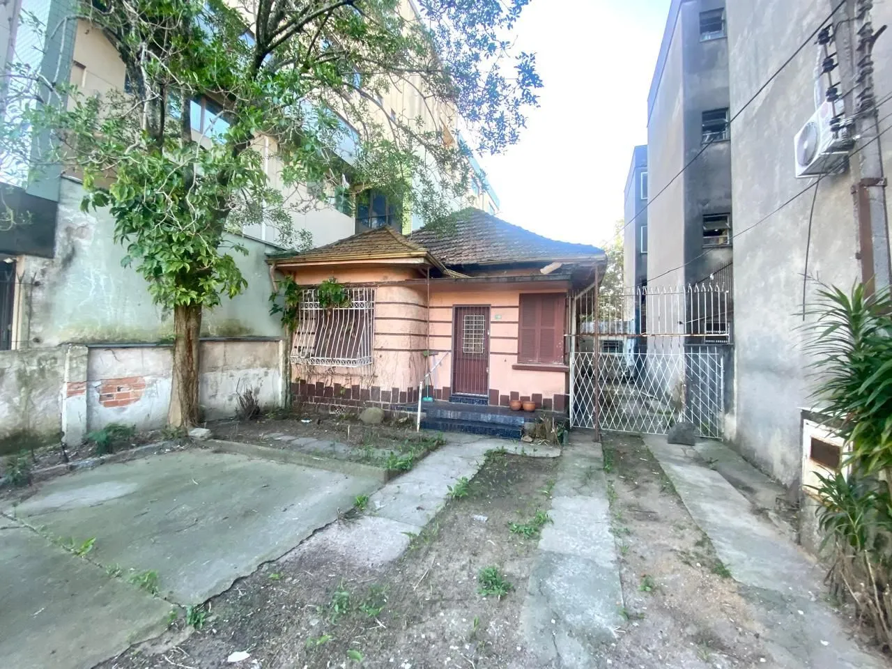Imagem Casa Comercial em Santana