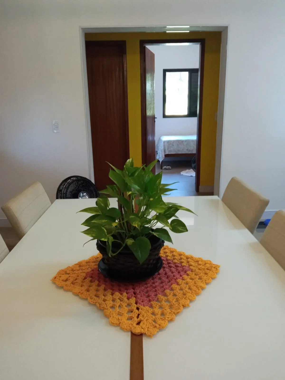 Imagem Somente R$ 650.000mil Casa com 300m²,3 Dor, sendo uma Suite 800m² de Terreno em Condomínio Aquários Araçoiaba Da Serra/SP