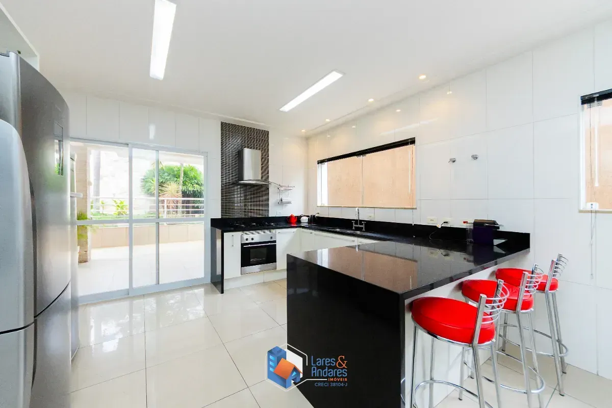 Imagem Casa para venda em Alto da Lapa com 3 quartos, sendo 3 suítes, 356m²