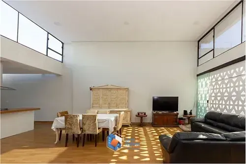 Imagem Casa para venda em Vila Anglo Brasileira com 6 quartos, sendo 1 suíte, 370m²