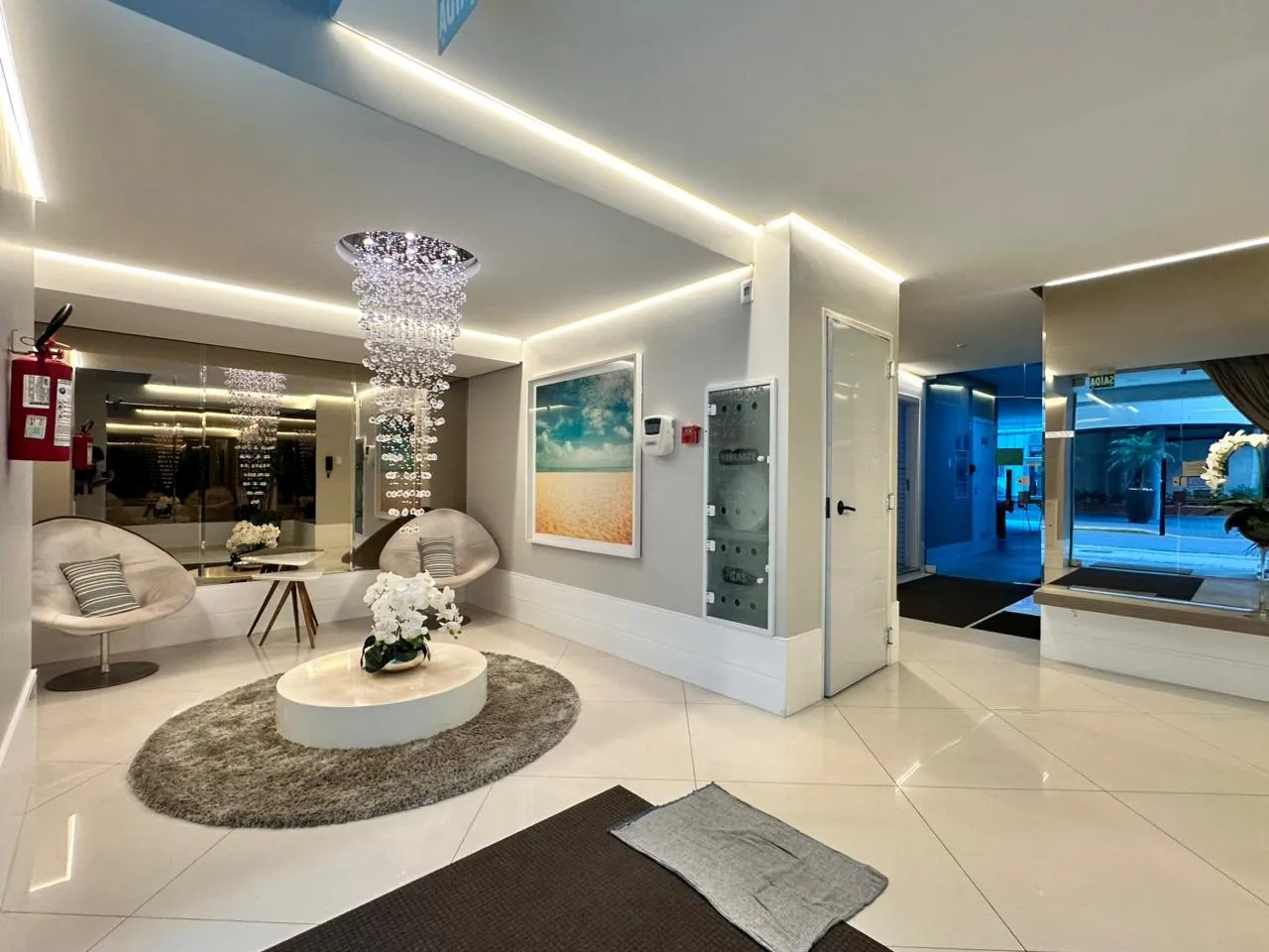 Imagem Apartamento com vista para o mar à venda com 130m2 por R$ 3.200.000,00