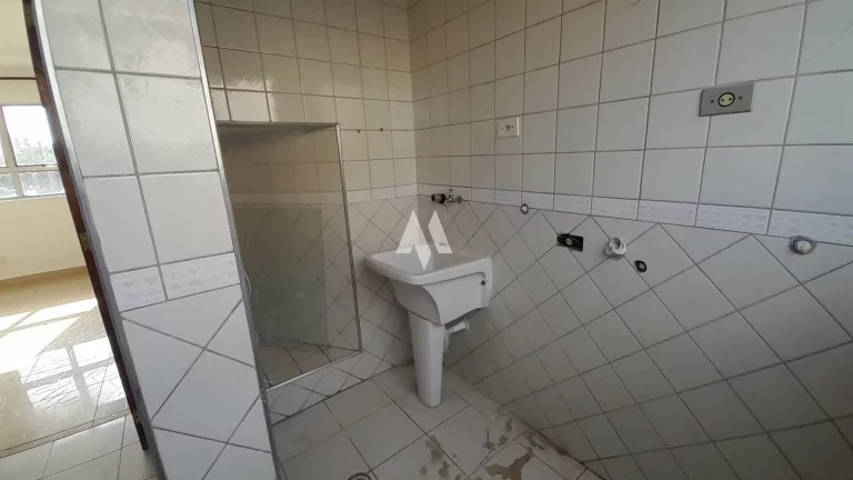 Imagem Apartamento 2 Dormitórios à Venda em Avenida Principal - 75m² com Suíte e Garagem