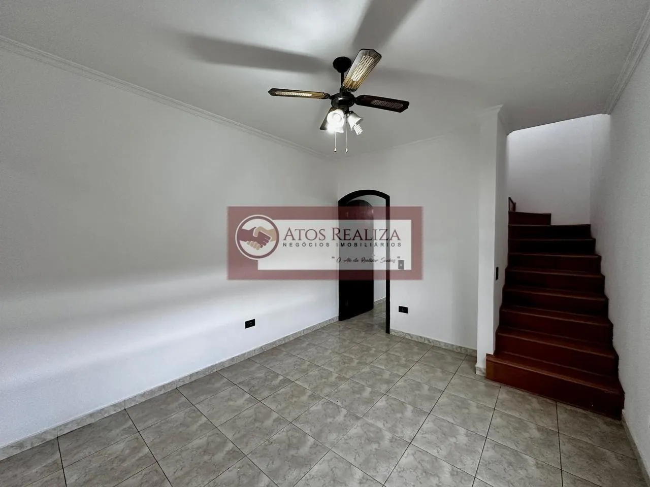 Imagem Sobrado à Venda em Jardim dos Lagos SP, 3 Dorms, 192m²