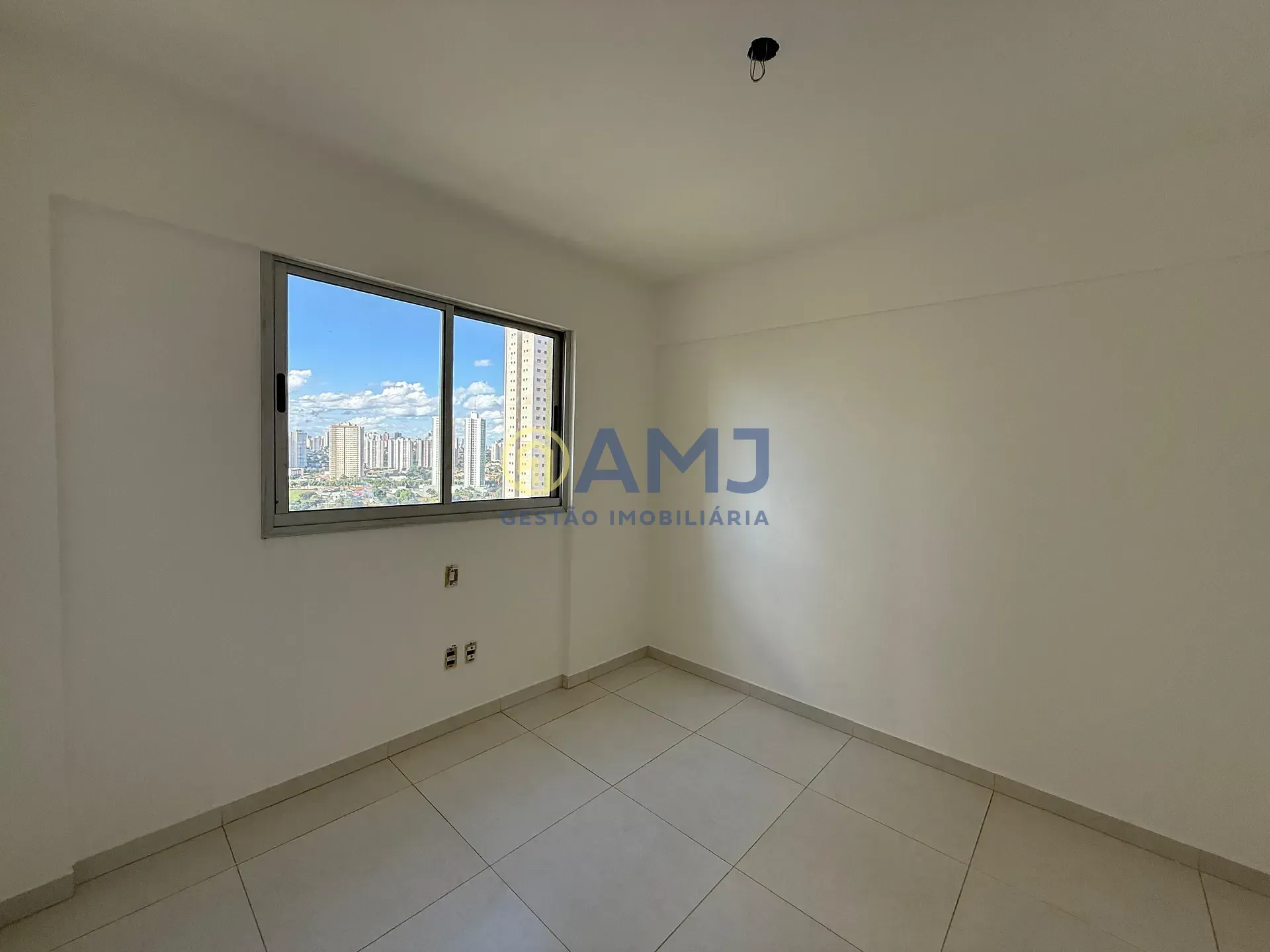 Imagem Apartamento 3 Quartos com armários na Vila Rosa!