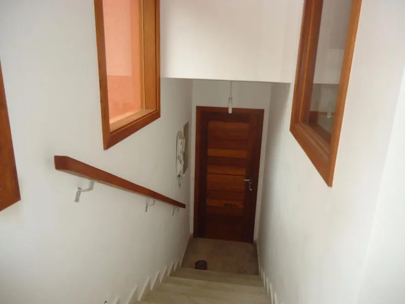 Imagem Magnífica Casa de Condomínio à Venda em Valinhos-SP, Bairro Pinheiro: 4 quartos, 4 suítes, 3 salas, 5 banheiros, 5 vagas, 450m².
