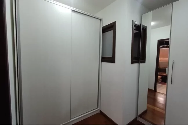 Imagem Casa para venda no bairro Jardim do Salso em Porto Alegre