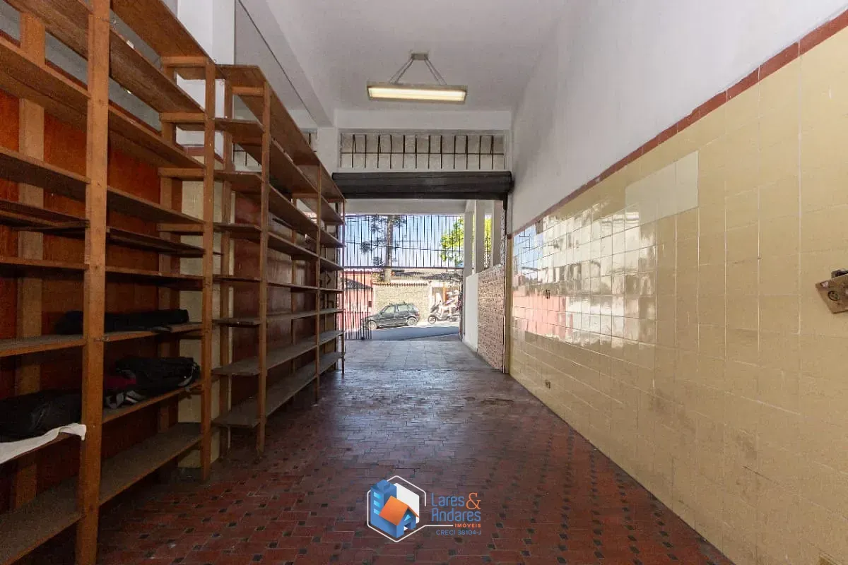Imagem Casa para venda em Parque Santo Antônio com 5 quartos, 210m²