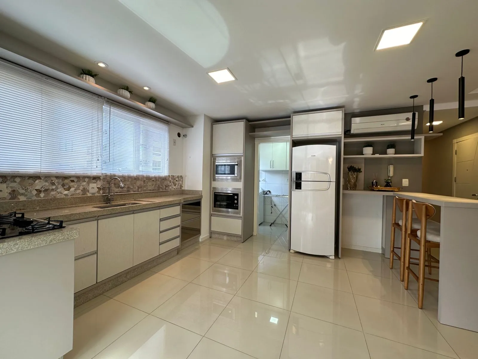 Imagem Apartamento à venda com 120m2 por R$ 2.500.000,00