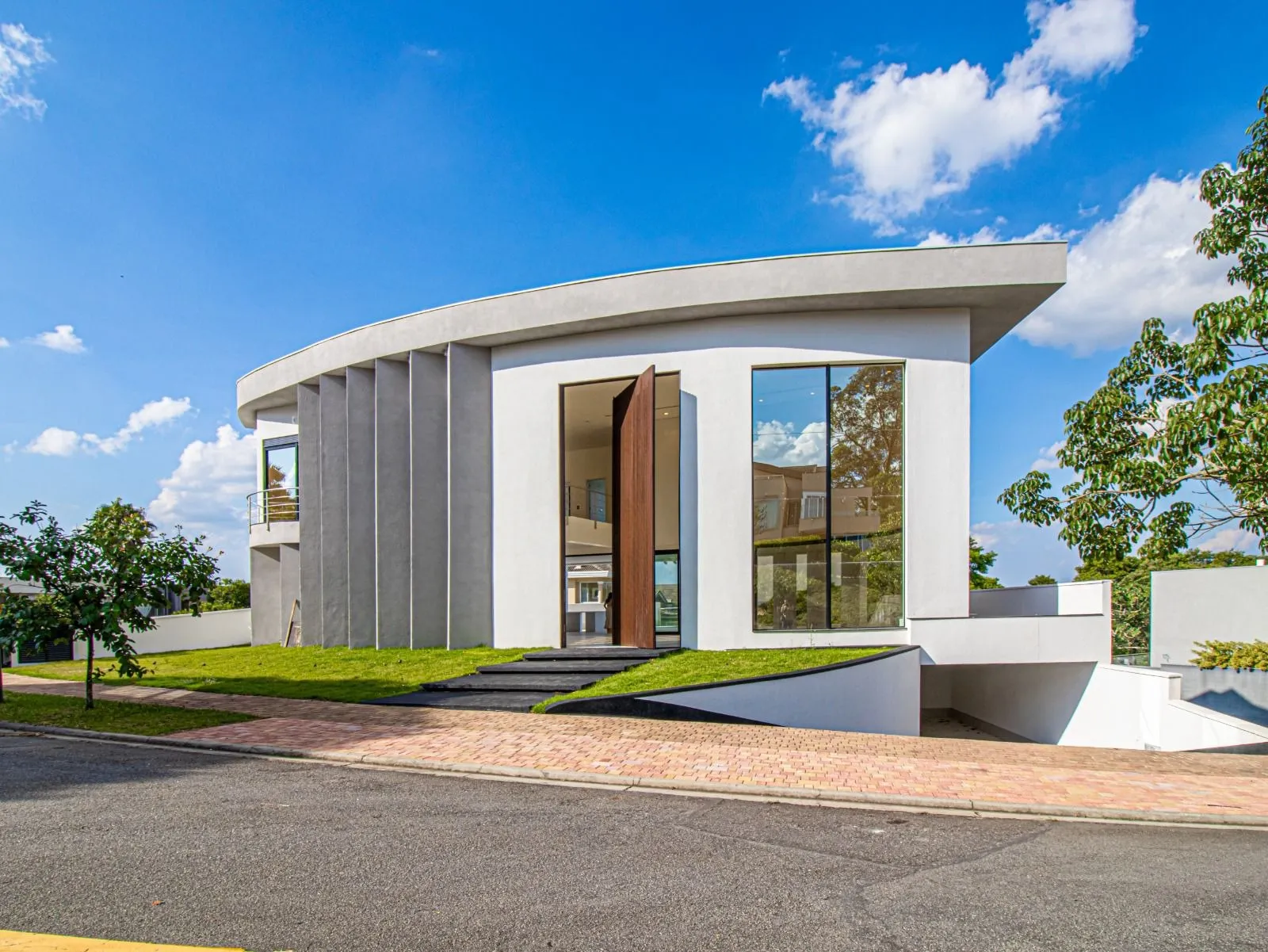 Imagem Casa Sobrado de 606,24m² Localizada no Alphaville Genesis 1 - Santana de Parnaíba - SP!