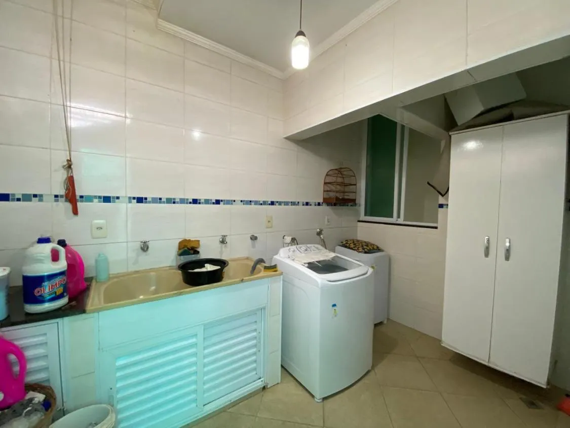 Imagem CASA DE ALTO PADRÃO COM 04 DORMITÓRIOS, PISCINA AQUECIDA E ACEITA FINANCIAMENTO BANCÁRIO LADO PRAIA EM ITANHAÉM