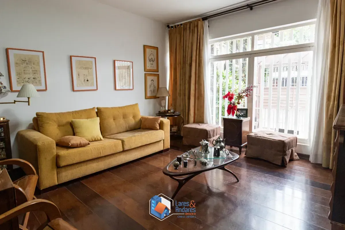 Imagem Sobrado para venda em Alto da Lapa com 3 quartos, sendo 1 suíte, 330m²
