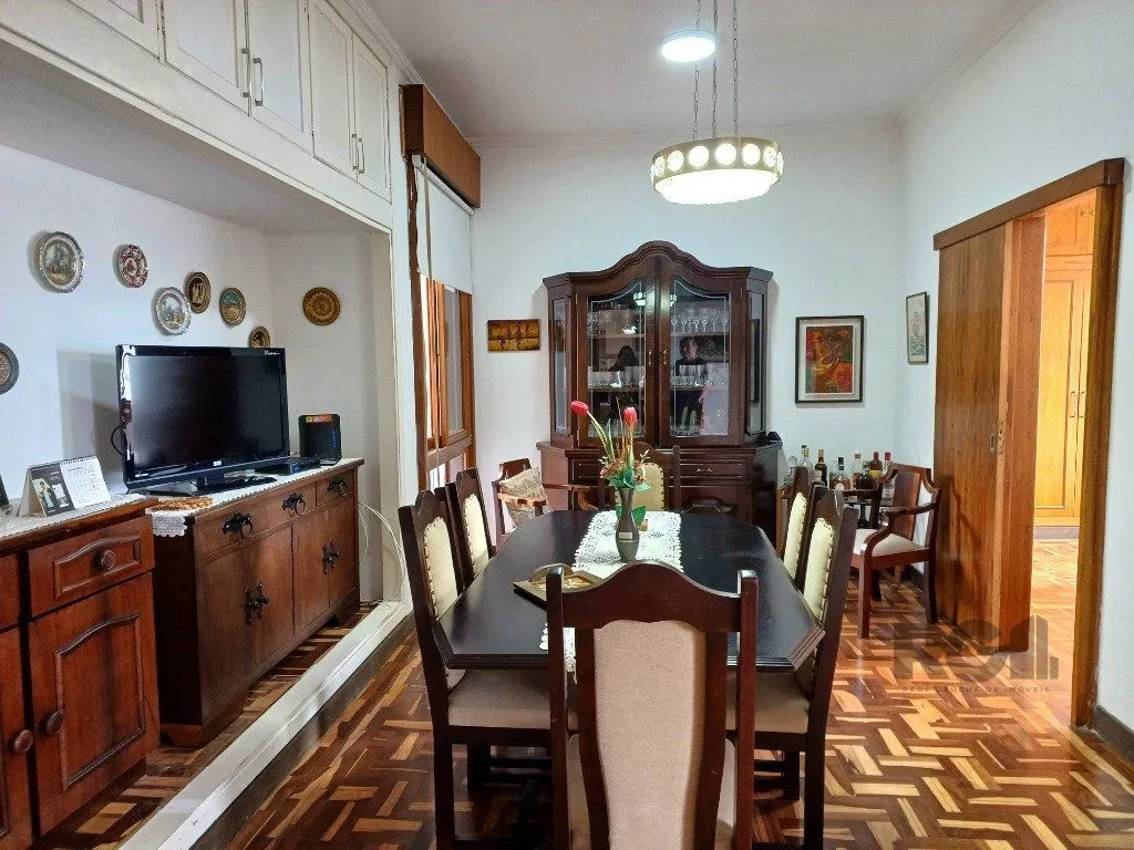 Imagem Casa averbada, ampla e ensolarada!