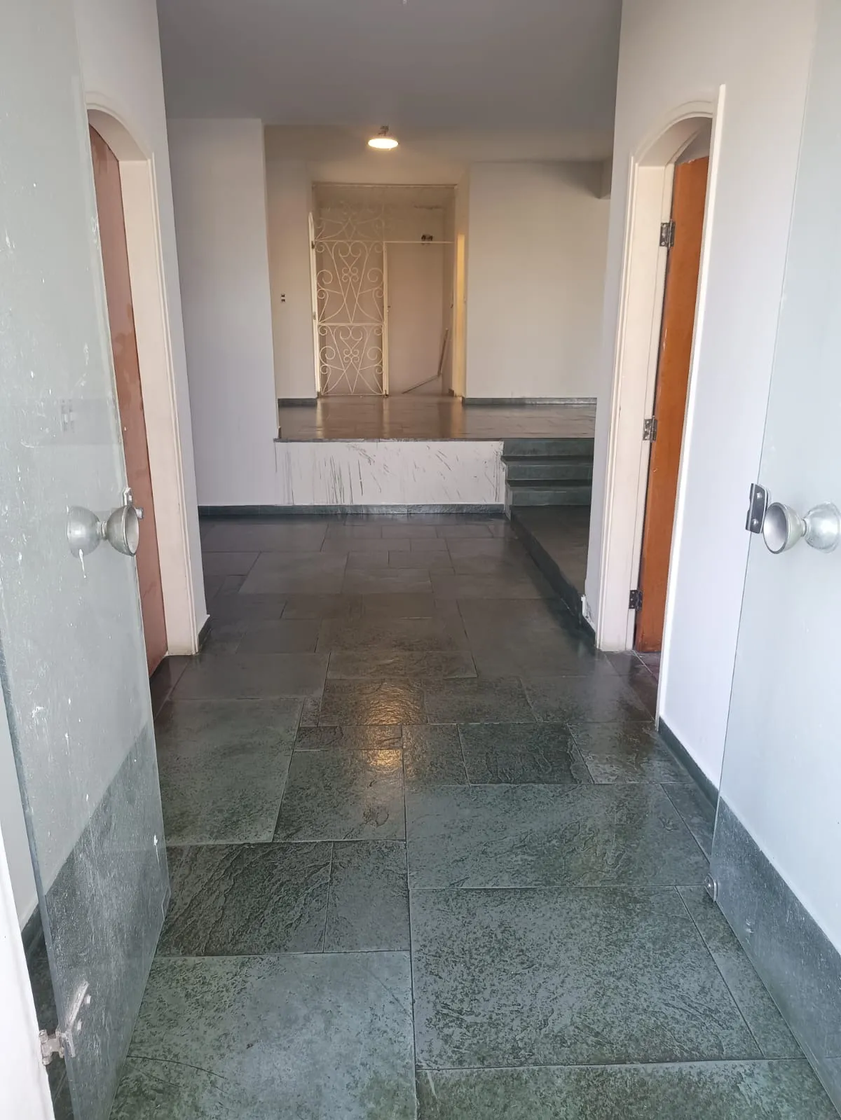 Imagem Luxuosa Casa no Condomínio Bosques de São Bento I, ao lado do Shopping Iguatemi Esplanada!