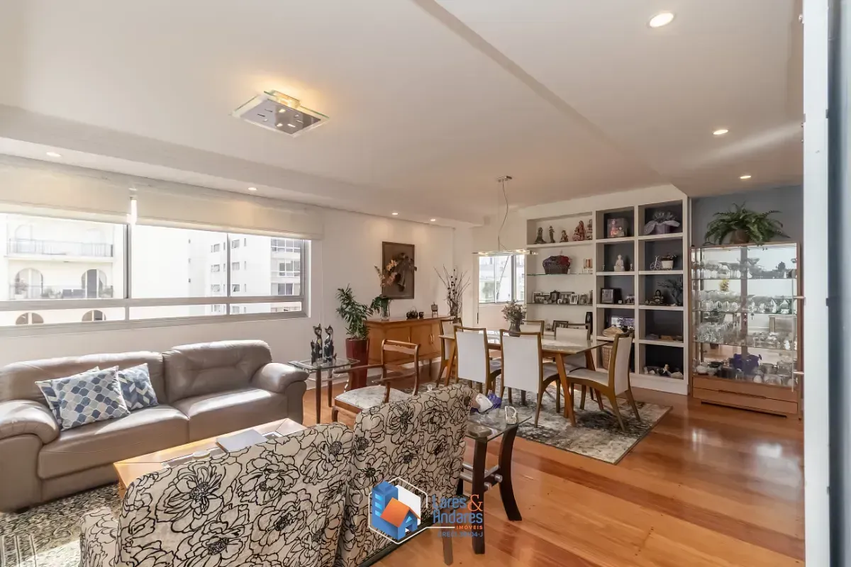 Imagem Apartamento para venda em Santa Cecília com 3 quartos, sendo 1 suíte, 210m²