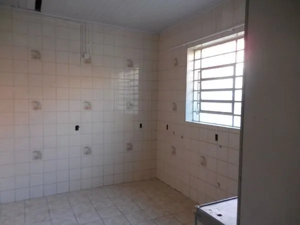 Imagem Casa Comercial, 242m², 5 vagas, Bairro Floresta