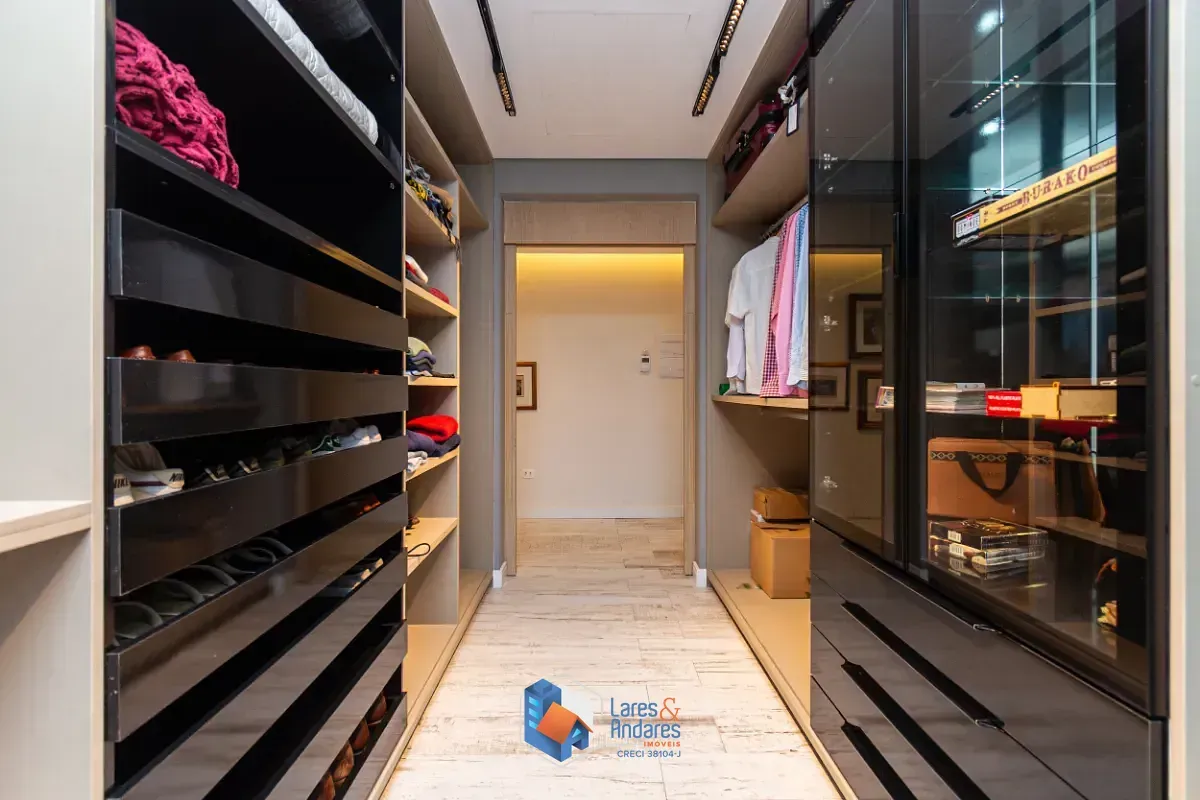 Imagem Casa para venda em Campo Belo com 3 quartos, sendo 3 suítes, 345m²