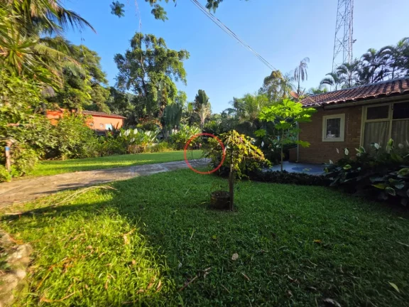 Imagem LINDO SITIO COM 1832 M² COM 2 CASAS PISCINA LINDO GRAMADO ARVORES FRUTIFERAS POÇO ARTESIANNO AREA GORMET PERTO DE TUDO