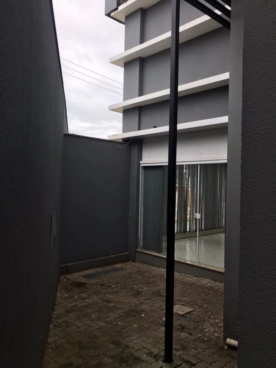 Imagem Oportunidade única: Salão Comercial de alto padrão no Jardim Europa, Sorocaba-SP - 4 salas, 9 banheiros, 8 vagas de garagem, 785,81 m².