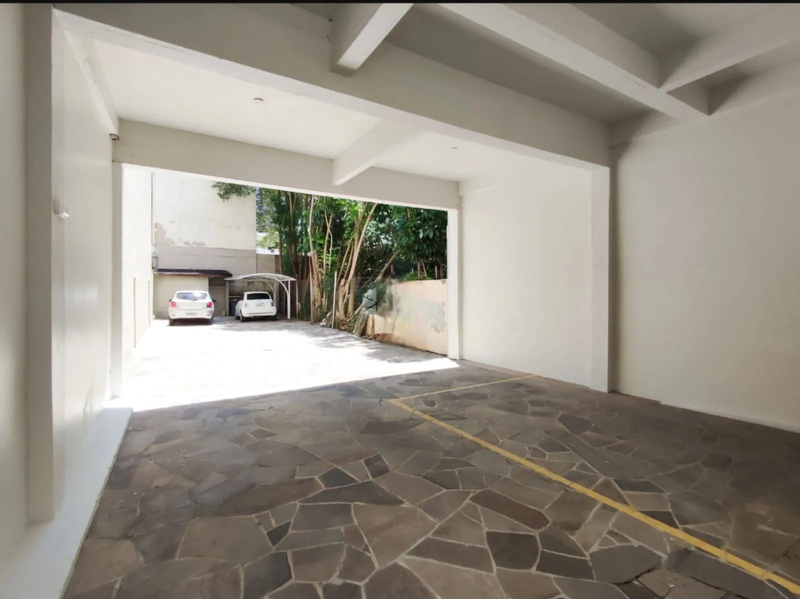 Imagem Cobertura Duplex Reformada com 115m² no Bairro Auxiliadora