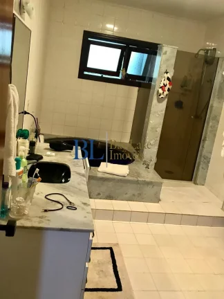 Imagem Sobrado Com 700M² - À Venda No Condomínio Arujazinho!!Estuda Permuta!!