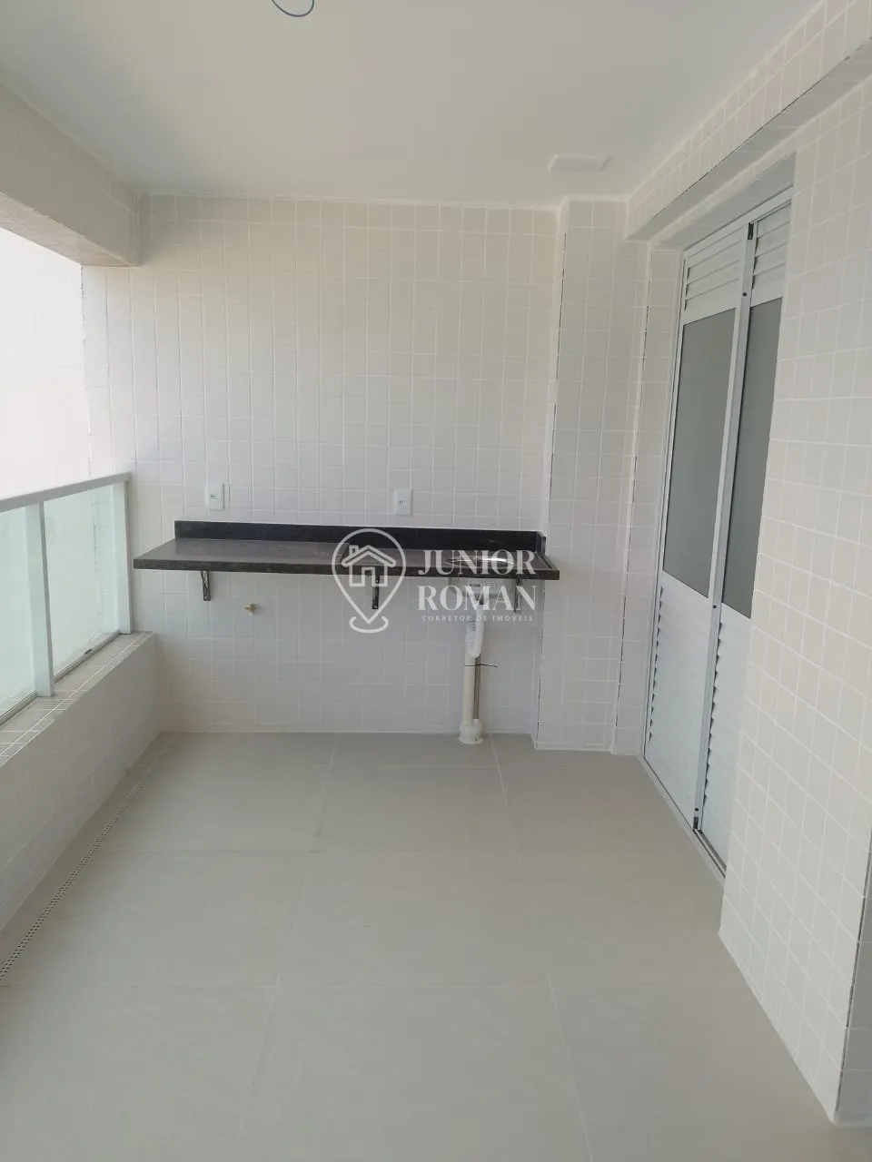 Imagem APTO 2 DORM l 1 SUITE l VARANDA l 100M DA PRAIA - GUARUJA/SP