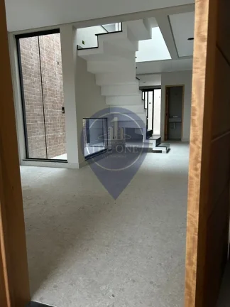 Imagem Imperdível casa à venda em São Paulo-SP, na Vila Prudente, com 3 quartos, 3 suítes e 2 salas - 160 m² de área!