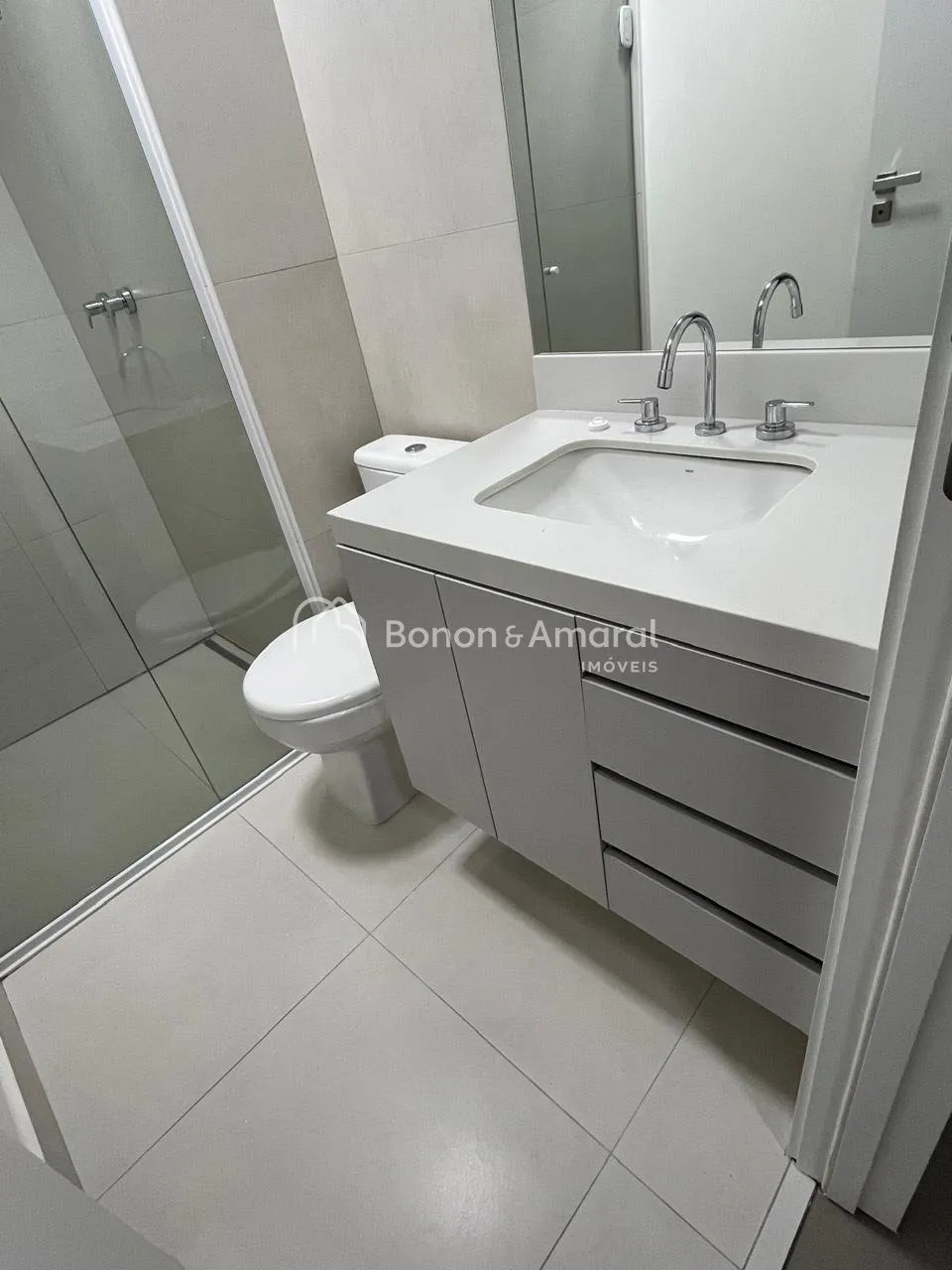 Imagem Apartamento com 2 Quartos e 3 banheiro à Venda, 90m² por R$ 950.000