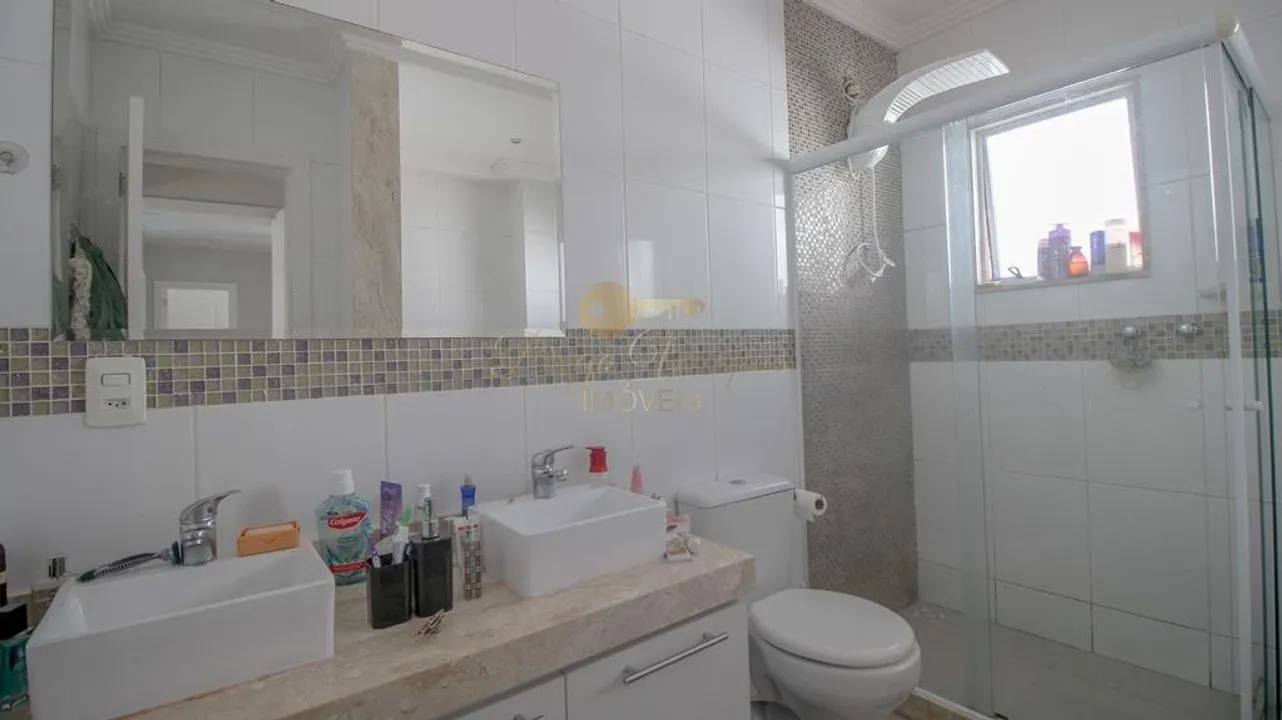 Imagem Casa em Condomínio para Venda em Teresópolis / RJ no bairro Tijuca