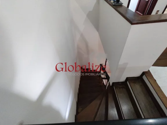 Imagem Sobrado à venda com 4 dormitórios e até 7 vagas, no bairro da Pompéia em Santos por R$ 2.900.000,00