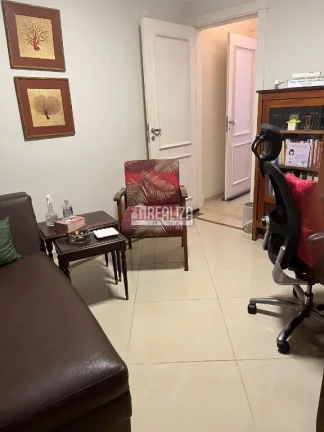 Imagem Casa à venda no bairro Santa Maria, Uberaba - 5 dormitórios, piscina e sauna