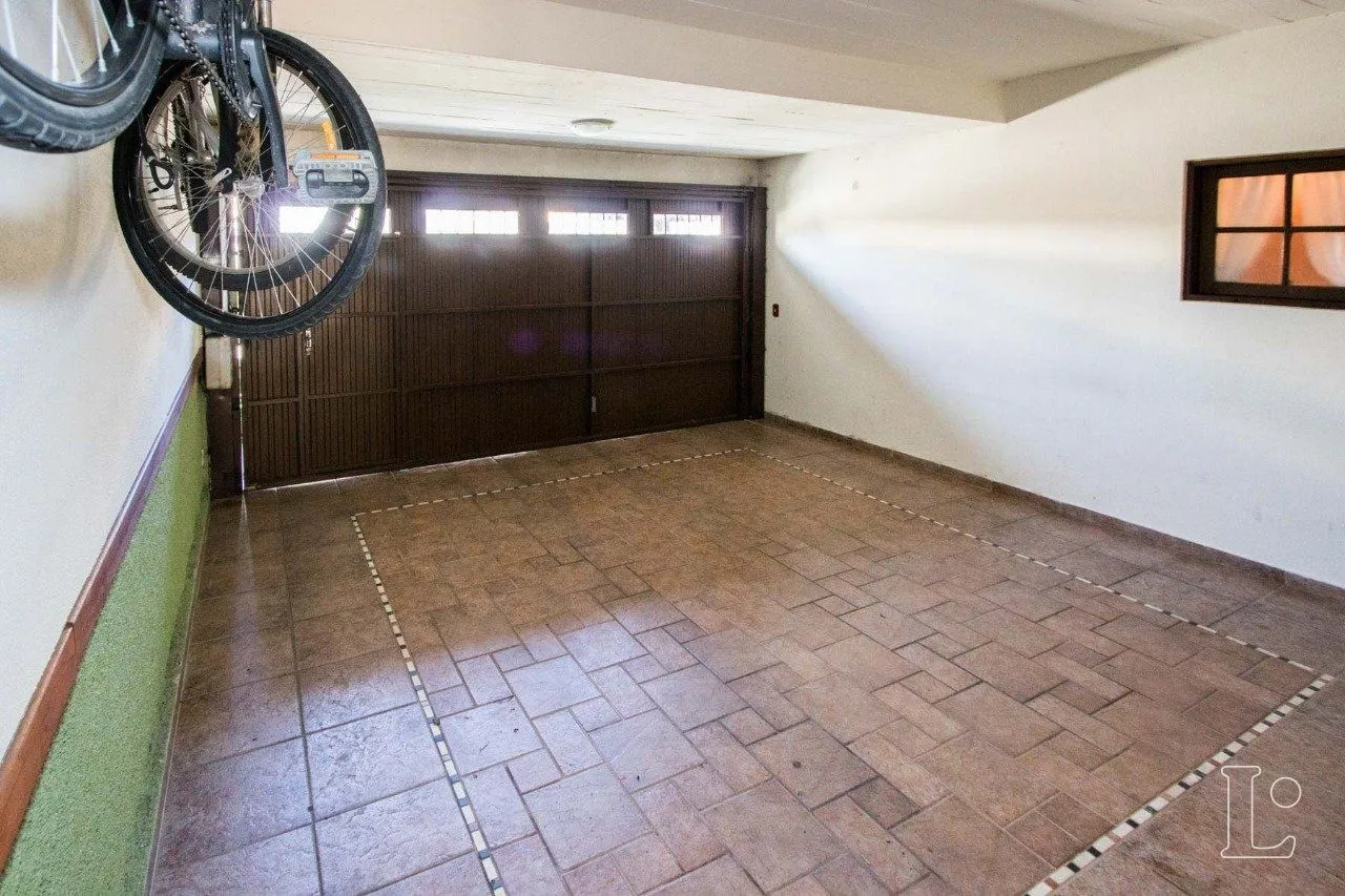Imagem Casa para Venda - 238.68m², 4 dormitórios, sendo 1 suites, 4 vagas - Ipanema