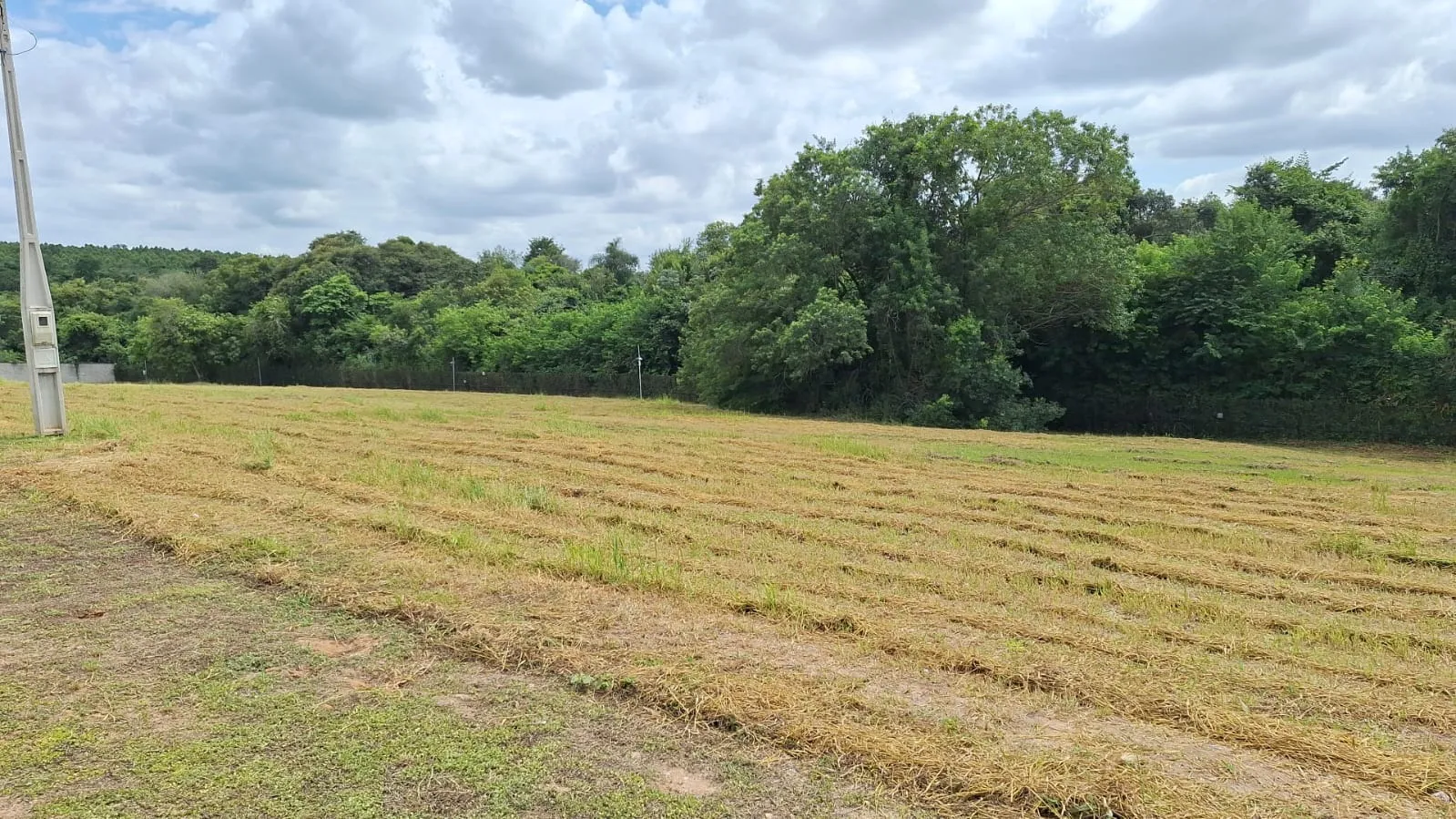 Foto do imóvel Terreno de 1000 m² Condomínio Village Ipanema 2 - Araçoiaba da Serra em Village Ipanema 2, ARAÇOIABA DA SERRA - SP