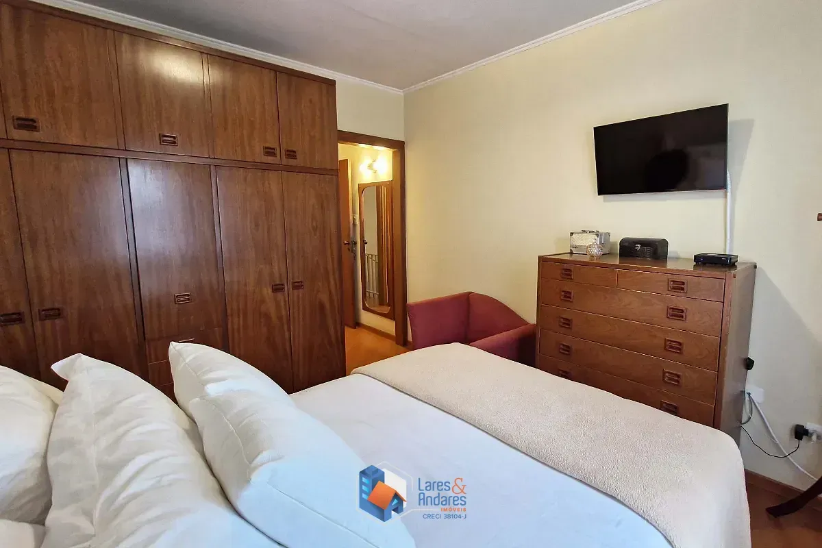 Imagem Sobrado para venda em Vila Santa Catarina com 3 quartos, sendo 2 suítes, 223m²