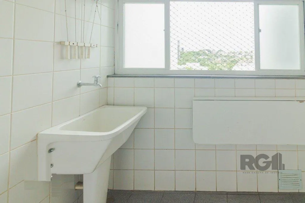 Imagem Vende-se amplo apartamento 3 quartos com suíte, sacada e 2 vagas - 112m² - Chácara das Pedras