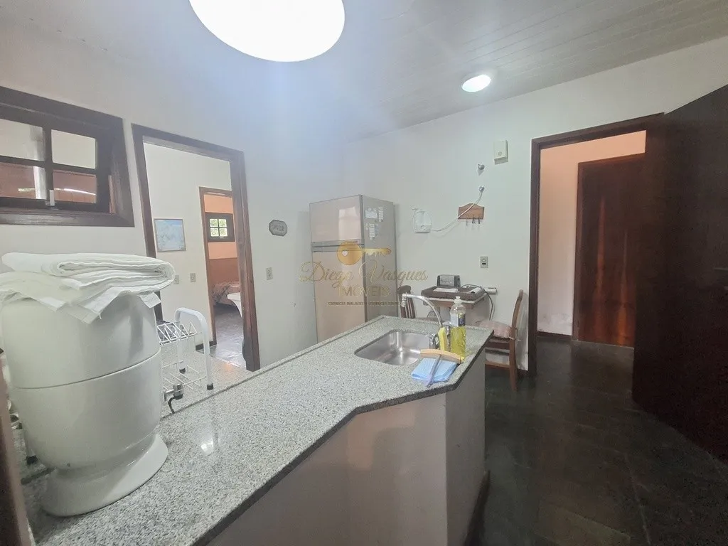 Imagem Casa em Condomínio para Venda em Teresópolis / RJ no bairro Parque do Imbui