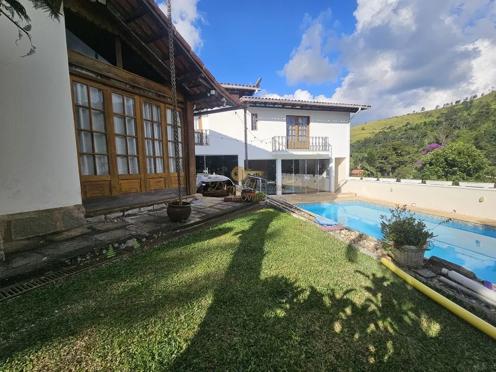 Imagem Casa em Condomínio para Venda em Teresópolis / RJ no bairro Cruzeiro