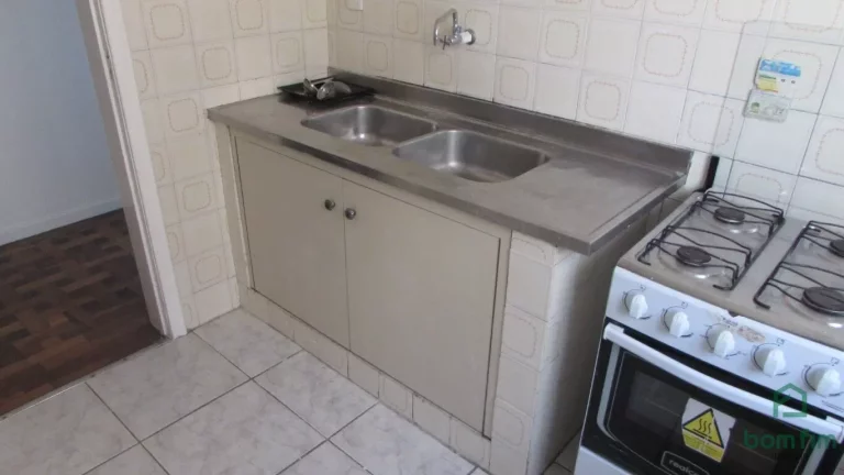 Imagem Apto de 3 dorm. um dorm. suíte, para aluguel na Bairro Bom Fim - Porto Alegre/RS.