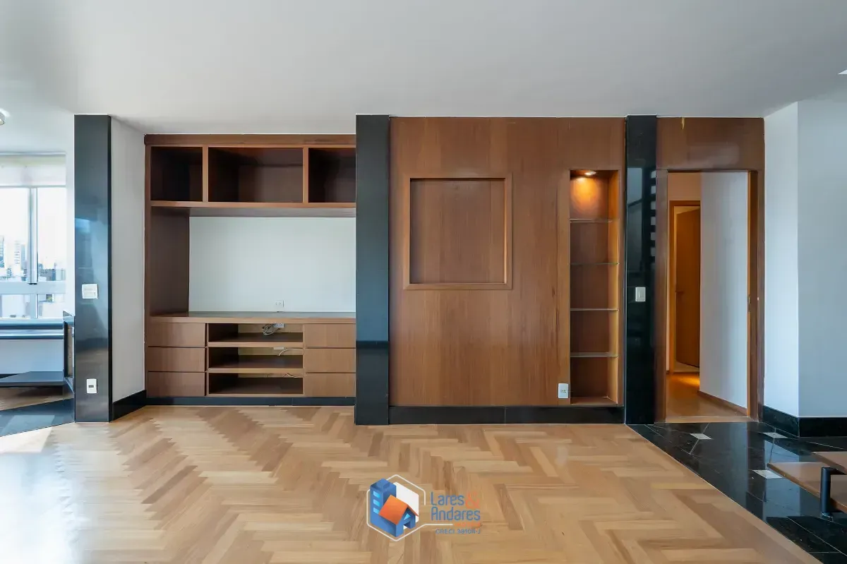 Imagem Cobertura para venda em Paraíso do Morumbi com 3 quartos, sendo 2 suítes, 236m²