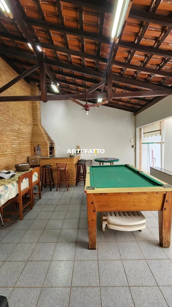 Imagem Casa na Avenida Santa Cruz para comércio