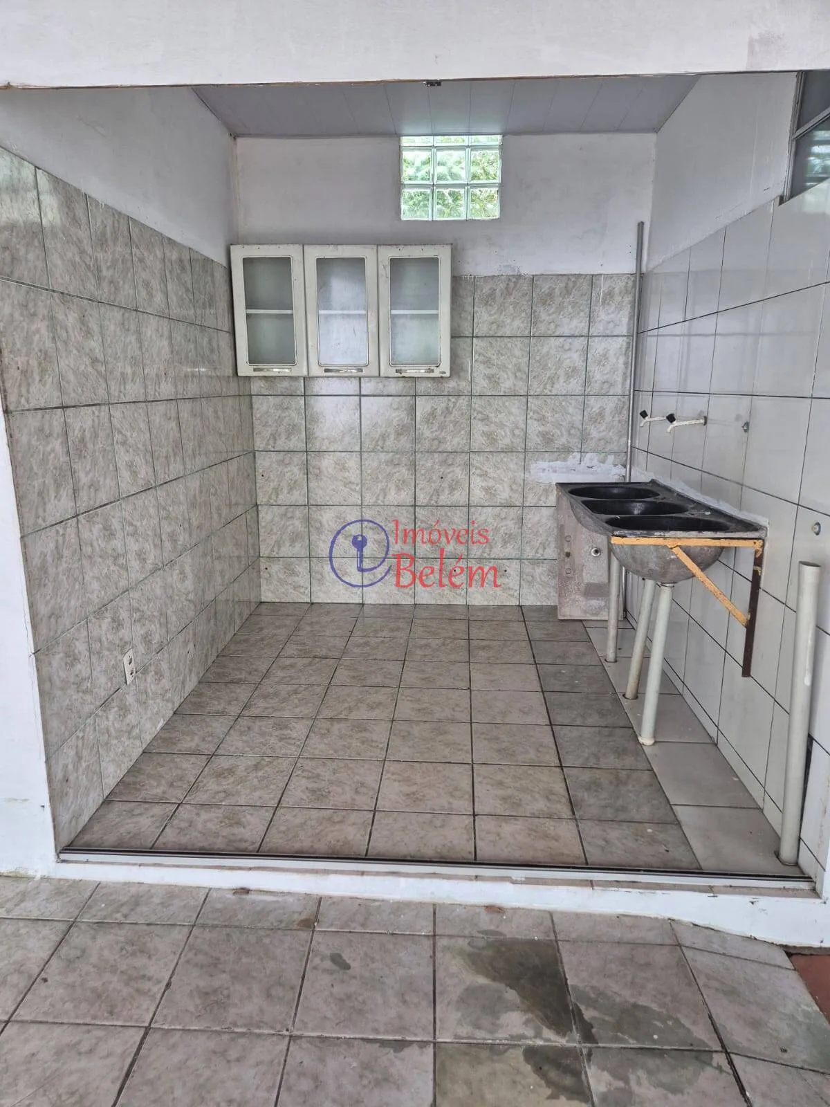 Imagem CASA DE ALTO PADRÃO À VENDA EM ICOARACI - 5 SUÍTES, PISCINA, ENERGIA SOLAR