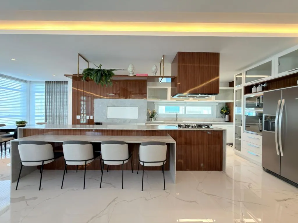 Imagem Apartamento 4 Dormitórios - Bairro Navegantes