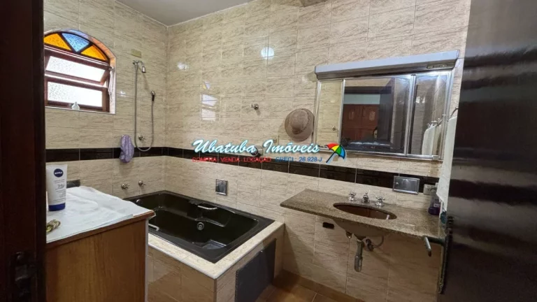 Imagem Casa em excelente localização em corredor comercial
