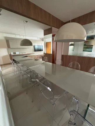 Imagem Apartamento 3 Quartos com Suíte, Varanda e 2 Vagas Paralelas.