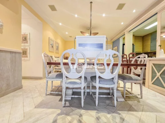 Imagem Apartamento Pé na Areia à venda, com 3 dormitórios 1 suíte 111m² - Riviera de São Lourenço - Bertioga SP
