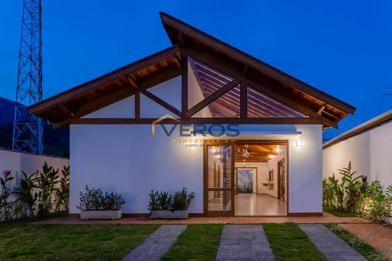 Imagem Casa Térrea Nova e Moderna a venda na Praia Massaguaçu Caraguatatuba