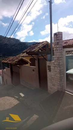 Imagem Vendo Casa em Amparo com Piscina, Área Gourmet e Sauna, aceita permuta.