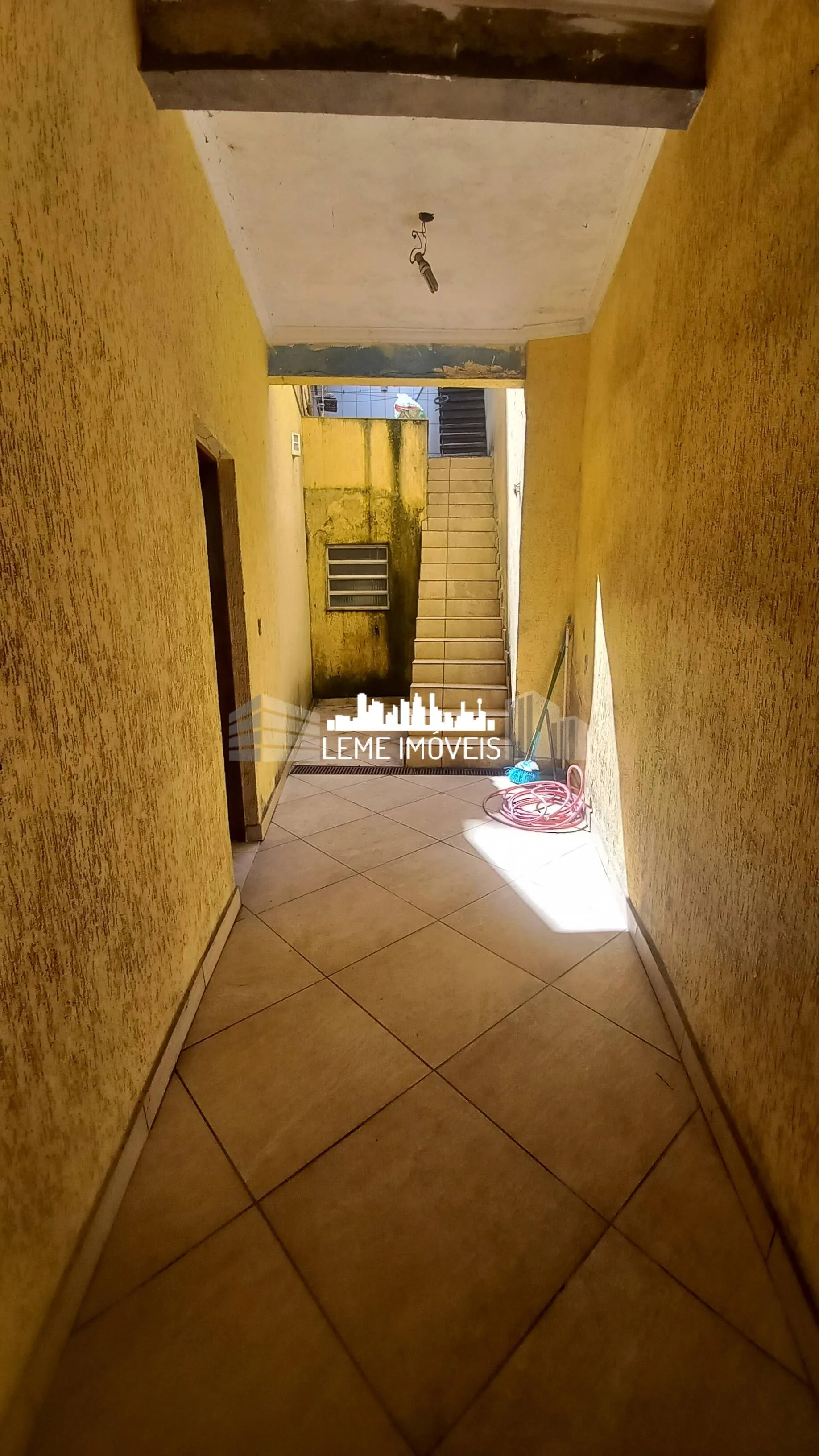 Foto do imóvel SOBRADO COM "02" (DOIS) DORMITÓRIOS, "01" (UMA) SALA, "01" (UMA) COZINHA COM ARMÁRIO PLANEJADO E M...