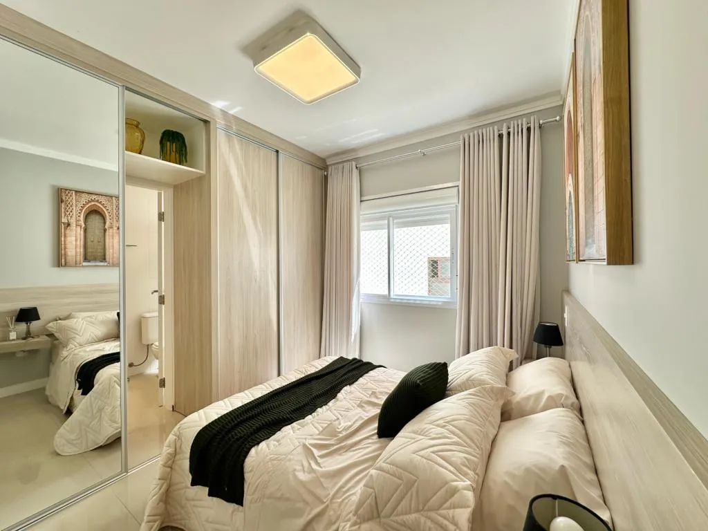 Imagem Apartamento 2 Dormitórios - Bairro Centro