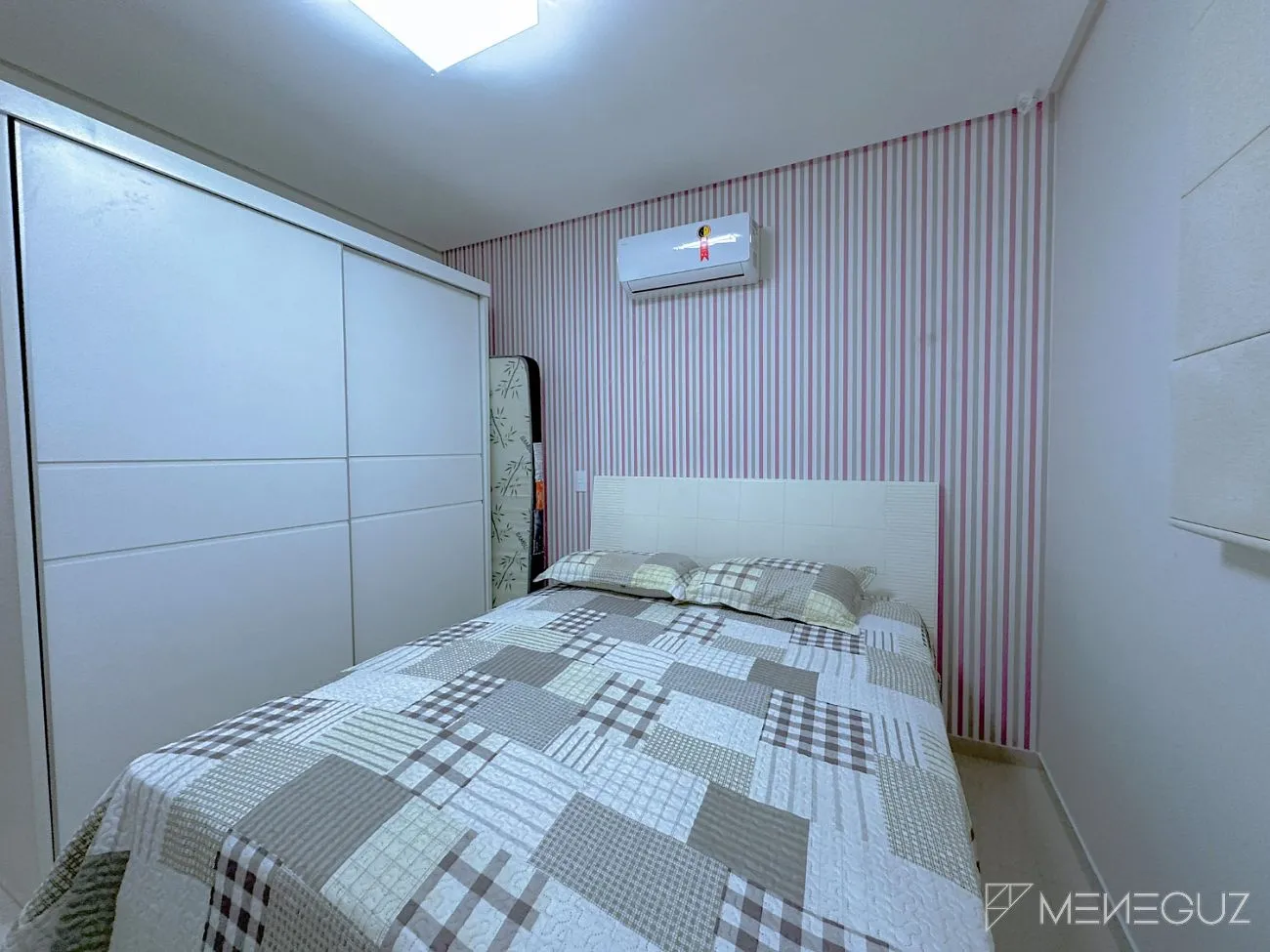 Imagem APARTAMENTO 3 QUARTOS A VENDA DE FRENTE PARA O MAR TOTALMENTE MOBILIADO E DECORADO